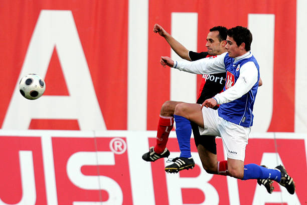 表现冷静而 表现冷静而