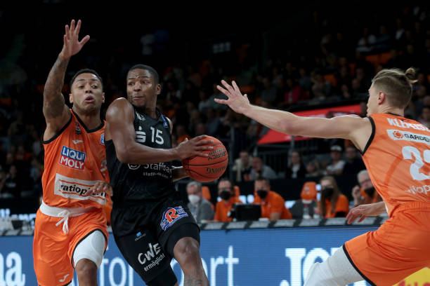 生就自带流 生就自带流